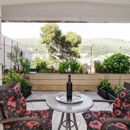 Pensión House Ariva 3*